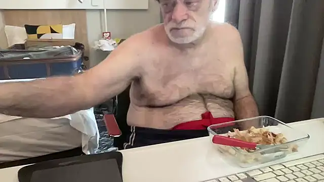 Snapshot of coach-karl chatting on February 12, 2026, 11:54 am coach-karl online show from February 12, 2026, 11:54 am