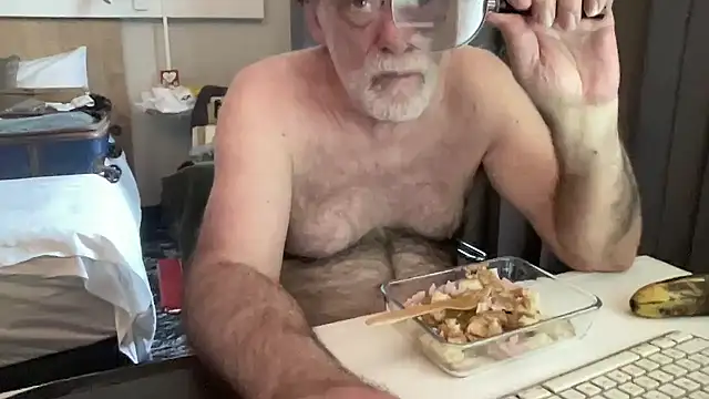 Snapshot of coach-karl chatting on February 14, 2026, 1:11 pm coach-karl online show from February 14, 2026, 1:11 pm