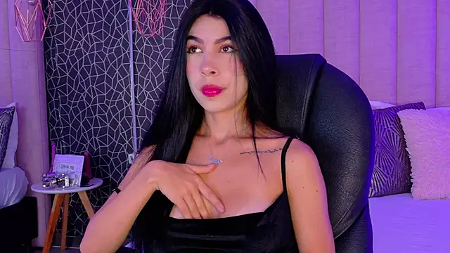 Snapshot of IrisDeLaVega_ chatting on May 7, 2026, 1:58 pm IrisDeLaVega online show from May 7, 2026, 1:58 pm