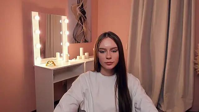 KattieCoron online show from November 13, 2025, 3:38 pm