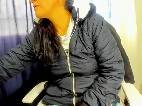 Tiff Dirty69 online show from December 21, 2025, 4:19 pm