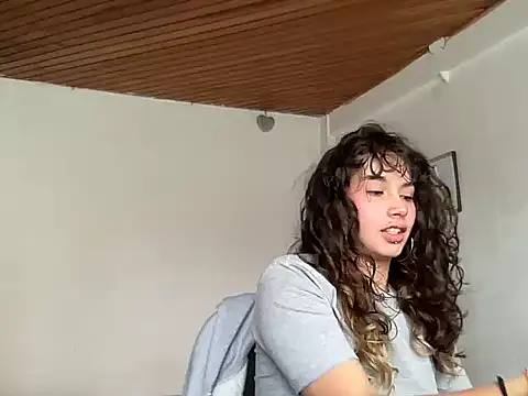 Dreana online show from February 2, 2026, 7:24 pm