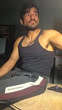 piggylatino online show from April 28, 2026, 2:10 am