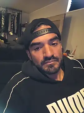 piggylatino online show from February 5, 2026, 9:21 pm