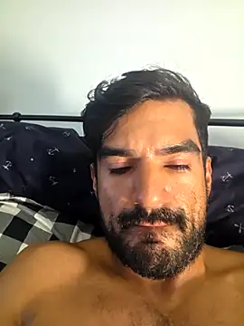 piggylatino online show from May 3, 2026, 8:56 pm