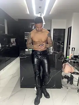 Snapshot of master_leather chatting on June 16, 2026, 5:29 am master leather online show from June 16, 2026, 5:29 am