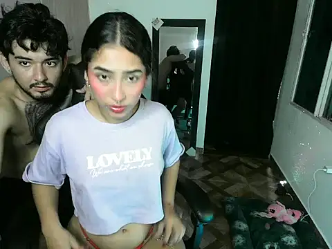 Snapshot of SofiaXxX_12 chatting on November 19, 2025, 2:33 am SofiaXxX 12 online show from November 19, 2025, 2:33 am