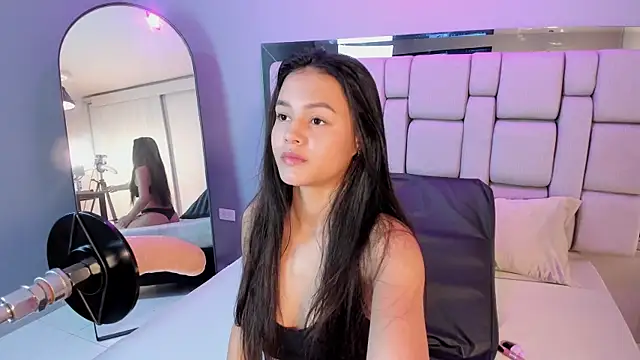 Snapshot of Sara_rhoades chatting on November 21, 2025, 11:20 am Sara rhoades online show from November 21, 2025, 11:20 am