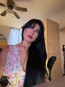 Cristal Cerati  online show from April 21, 2026, 10:05 pm