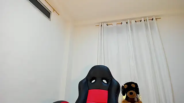 ana maria    online show from April 28, 2026, 2:27 am