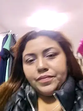 Snapshot of la_beba20 chatting on December 22, 2025, 6:41 pm la beba20 online show from December 22, 2025, 6:41 pm