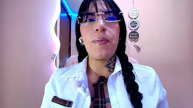 Snapshot of catte_jensen chatting on July 4, 2026, 3:24 am catte jensen online show from July 4, 2026, 3:24 am