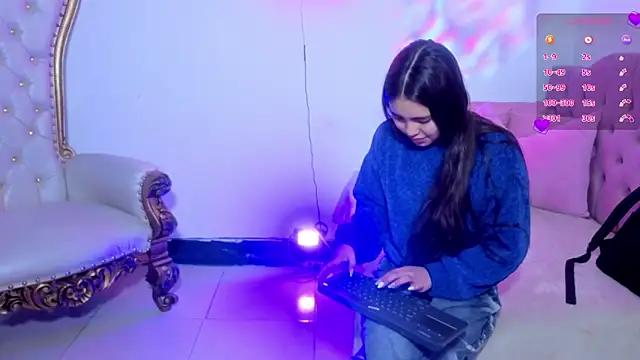 ISABELA TAY online show from July 3, 2026, 11:39 am