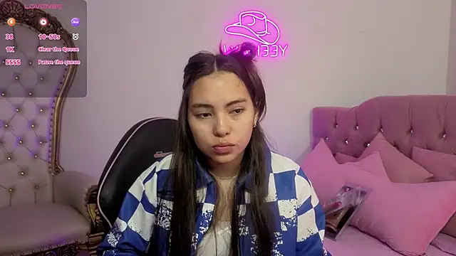 ISABELA TAY online show from May 22, 2026, 11:52 am
