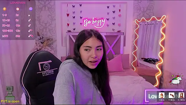 ISABELA TAY online show from March 19, 2026, 11:32 am