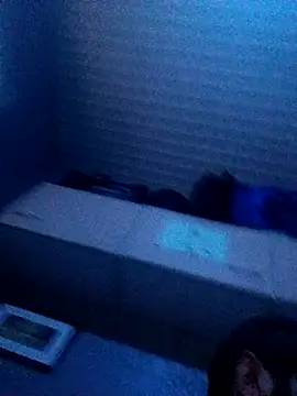 hotguy71000 online show from November 28, 2025, 3:45 pm