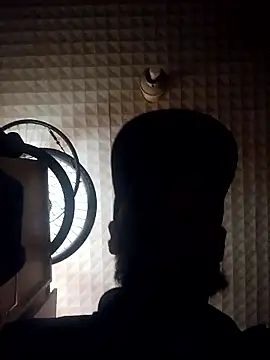 hotguy71000 online show from March 10, 2026, 10:14 pm