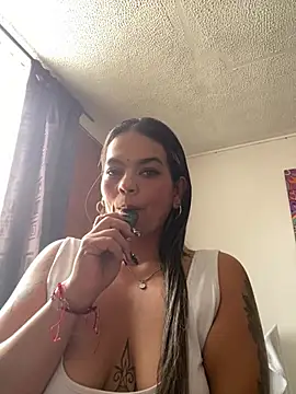 Snapshot of tasha_velvet chatting on June 19, 2026, 5:52 pm tasha velvet online show from June 19, 2026, 5:52 pm