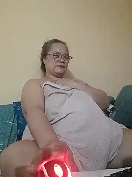 Snapshot of loriepinay46 chatting on August 1, 2026, 10:19 pm loriepinay46 online show from August 1, 2026, 10:19 pm