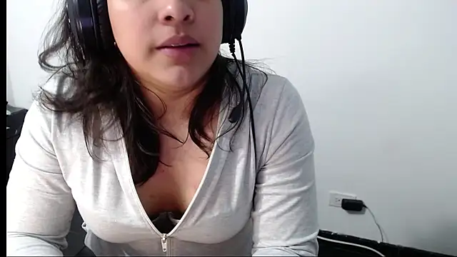 Little-rouse online show from February 12, 2026, 3:39 am