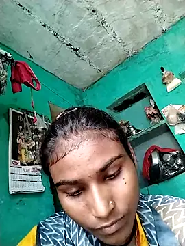 Big Lovexx online show from April 30, 2026, 8:43 am