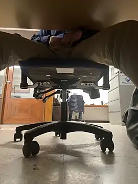 Snapshot of Dihotbi chatting on November 18, 2025, 10:13 pm Dihotbi online show from November 18, 2025, 10:13 pm