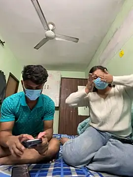 Cute hotzara online show from November 15, 2025, 5:11 am