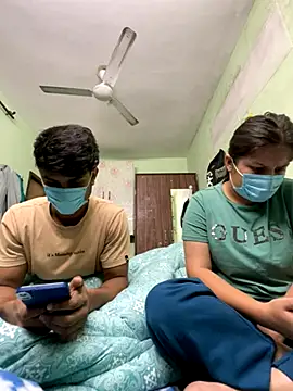 Cute hotzara online show from November 24, 2025, 4:34 am