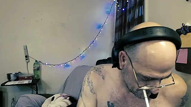 Snapshot of MrBigginTX chatting on February 15, 2026, 5:01 pm MrBigginTX online show from February 15, 2026, 5:01 pm