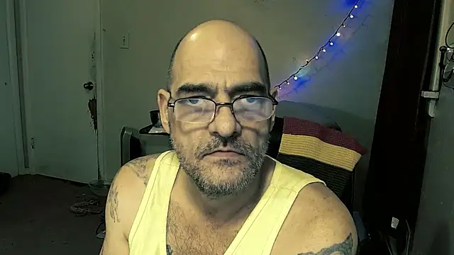 Snapshot of MrBigginTX chatting on February 18, 2026, 8:33 am MrBigginTX online show from February 18, 2026, 8:33 am