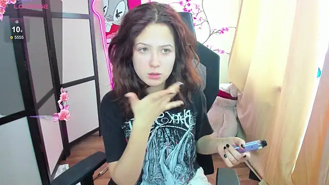 Anora Miller online show from November 15, 2025, 7:12 am