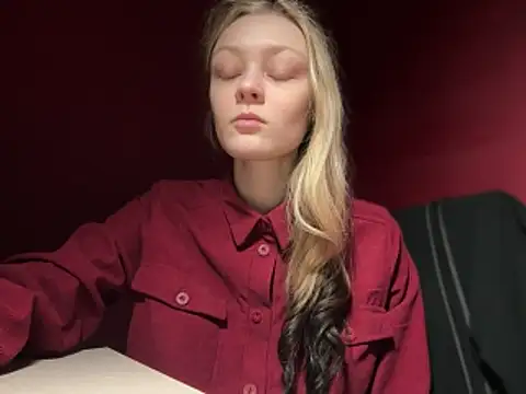 Snapshot of moonlight_fiend chatting on January 16, 2026, 9:02 am moonlight fiend online show from January 16, 2026, 9:02 am