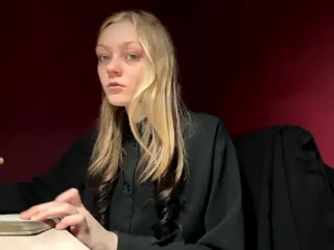 Snapshot of moonlight_fiend chatting on January 11, 2026, 3:24 am moonlight fiend online show from January 11, 2026, 3:24 am