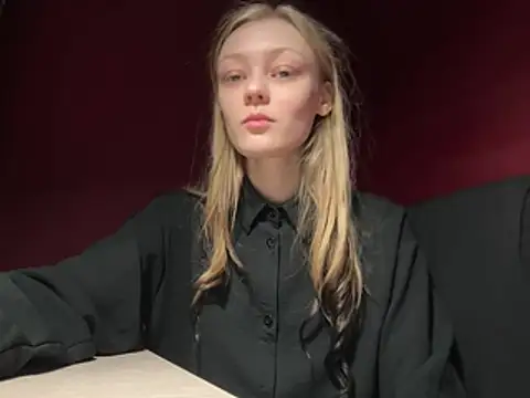 Snapshot of moonlight_fiend chatting on January 14, 2026, 8:51 am moonlight fiend online show from January 14, 2026, 8:51 am