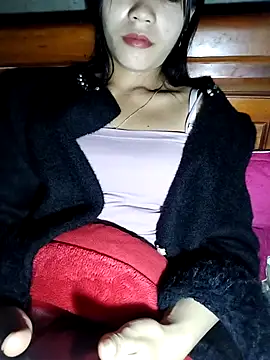 Snapshot of gugu0022 chatting on February 7, 2026, 11:24 pm gugu0022 online show from February 7, 2026, 11:24 pm