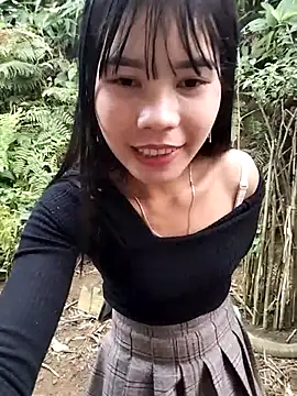 Snapshot of gugu0022 chatting on February 5, 2026, 10:55 am gugu0022 online show from February 5, 2026, 10:55 am