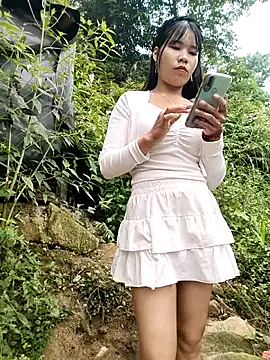 Snapshot of gugu0022 chatting on May 5, 2026, 11:30 pm gugu0022 online show from May 5, 2026, 11:30 pm