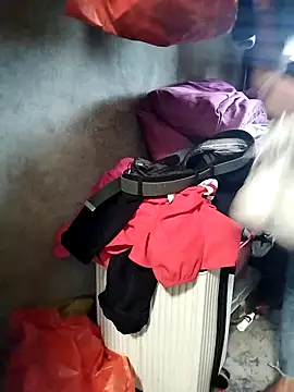 Snapshot of gugu0022 chatting on March 2, 2026, 6:58 am gugu0022 online show from March 2, 2026, 6:58 am