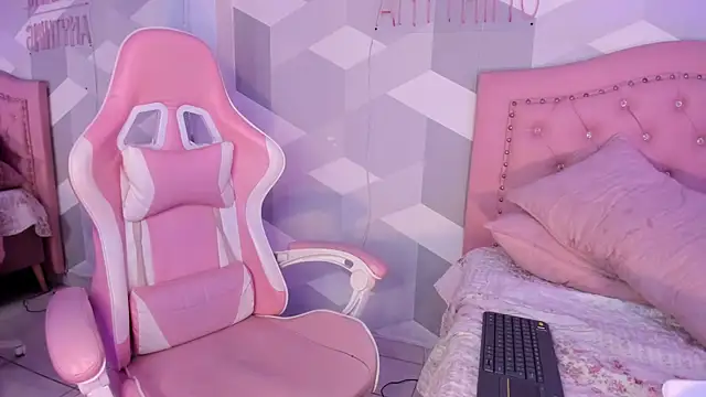 JacobRusso online show from December 1, 2025, 4:46 am