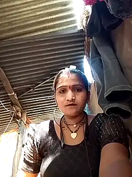 Snapshot of yanuw chatting on November 17, 2025, 7:23 am yanuw online show from November 17, 2025, 7:23 am