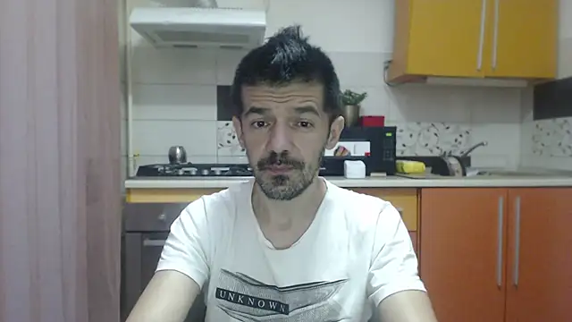 Snapshot of Dale_E chatting on December 5, 2025, 6:23 am Dale E online show from December 5, 2025, 6:23 am