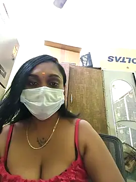 Snapshot of Dharshini98 chatting on December 14, 2025, 1:06 pm Dharshini98 online show from December 14, 2025, 1:06 pm