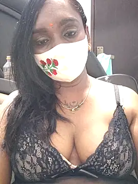 Snapshot of Dharshini98 chatting on March 22, 2026, 11:45 am Dharshini98 online show from March 22, 2026, 11:45 am