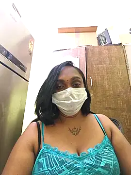 Snapshot of Dharshini98 chatting on December 15, 2025, 8:36 pm Dharshini98 online show from December 15, 2025, 8:36 pm