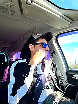 Snapshot of 7milo chatting on February 20, 2026, 1:57 pm 7milo online show from February 20, 2026, 1:57 pm