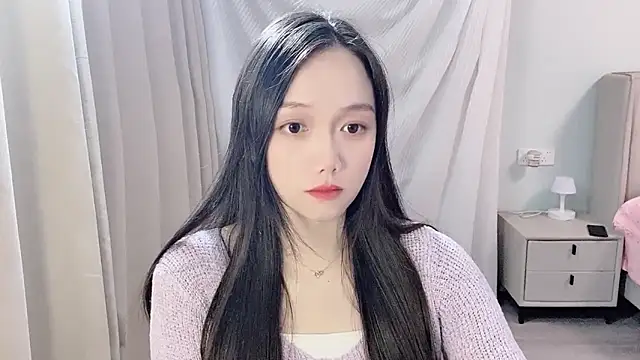 Snapshot of BoiI2u chatting on November 15, 2025, 3:38 pm BoiI2u online show from November 15, 2025, 3:38 pm