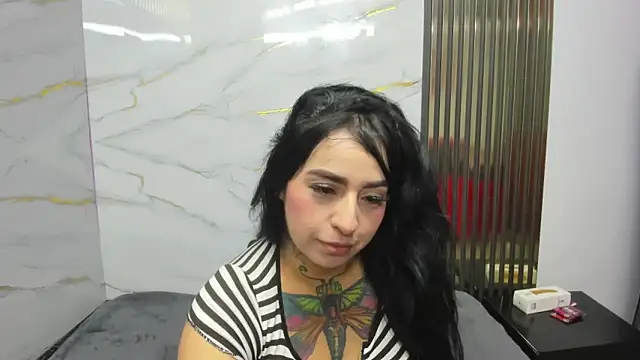 Snapshot of DashaMiller_ chatting on November 21, 2025, 1:10 pm DashaMiller online show from November 21, 2025, 1:10 pm