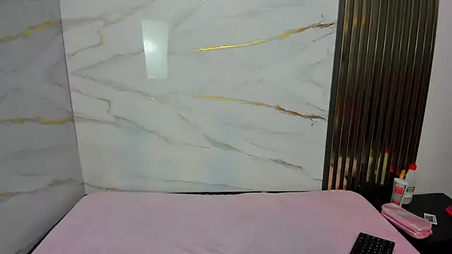 DashaMiller  online show from December 16, 2025, 12:53 pm