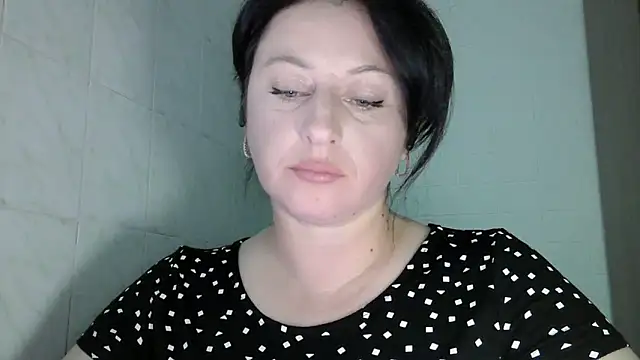 Snapshot of MelinaAx chatting on June 9, 2026, 8:10 pm MelinaAx online show from June 9, 2026, 8:10 pm