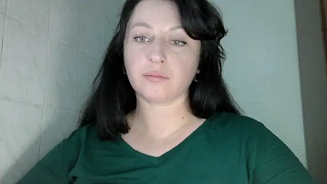Snapshot of MelinaAx chatting on June 5, 2026, 7:52 pm MelinaAx online show from June 5, 2026, 7:52 pm
